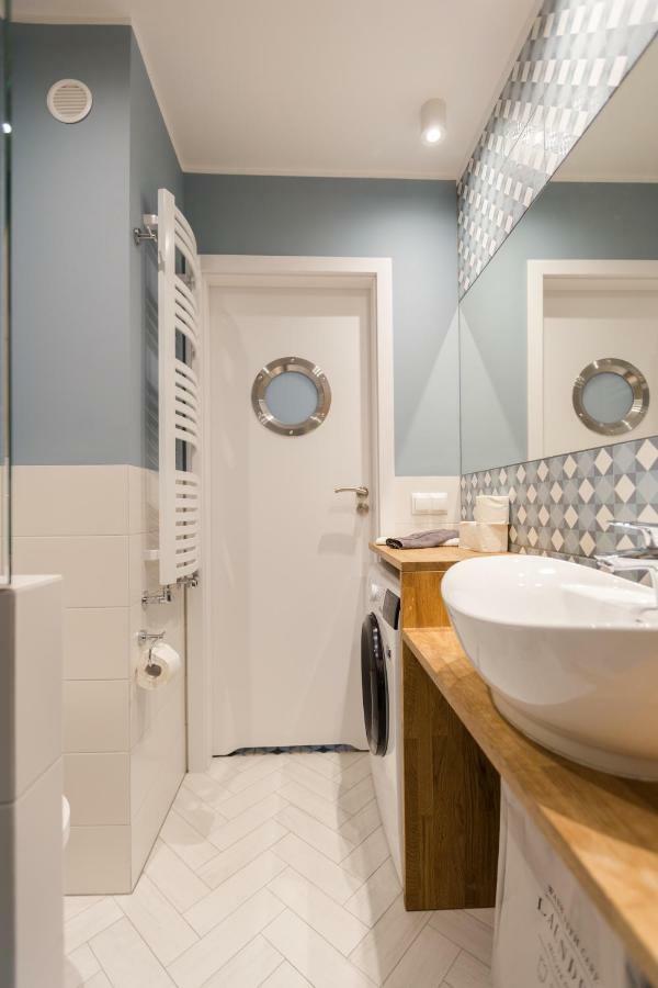 Appartamento Apartament Downtown Gdynia Esterno foto
