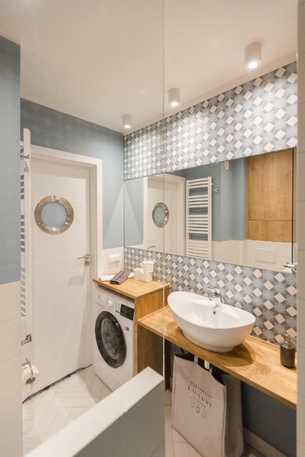 Appartamento Apartament Downtown Gdynia Esterno foto